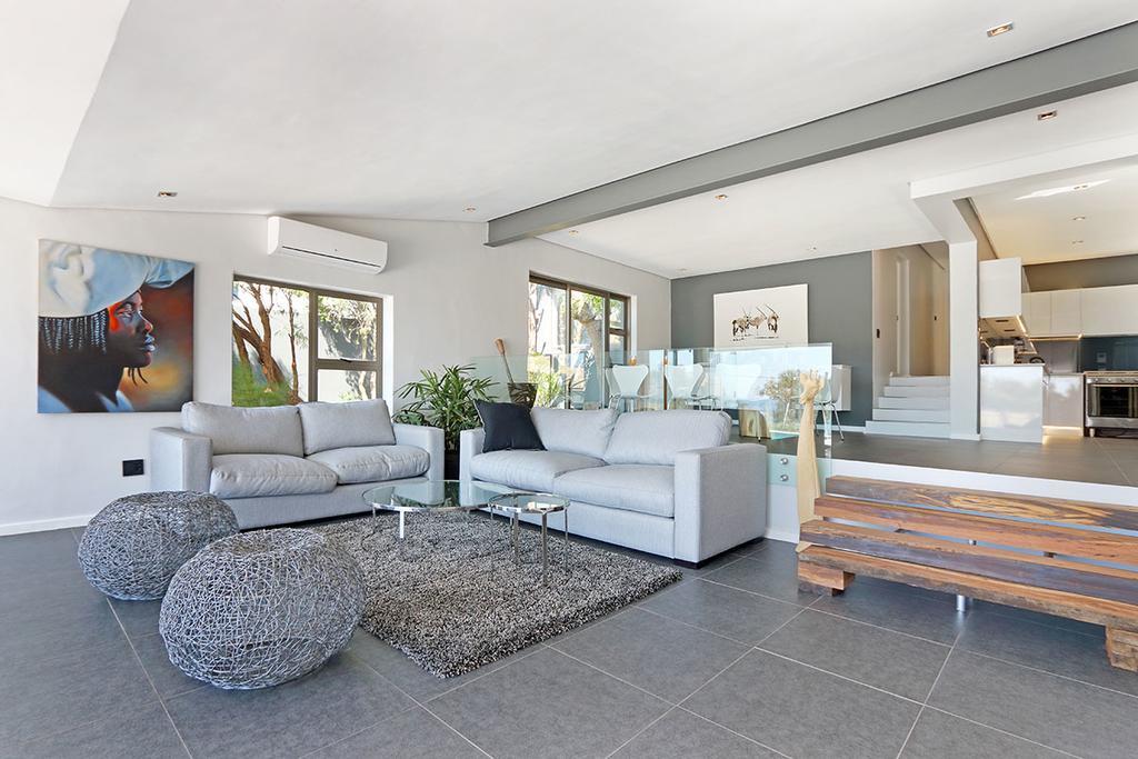 Valtameri By Totalstay Camps Bay Εξωτερικό φωτογραφία