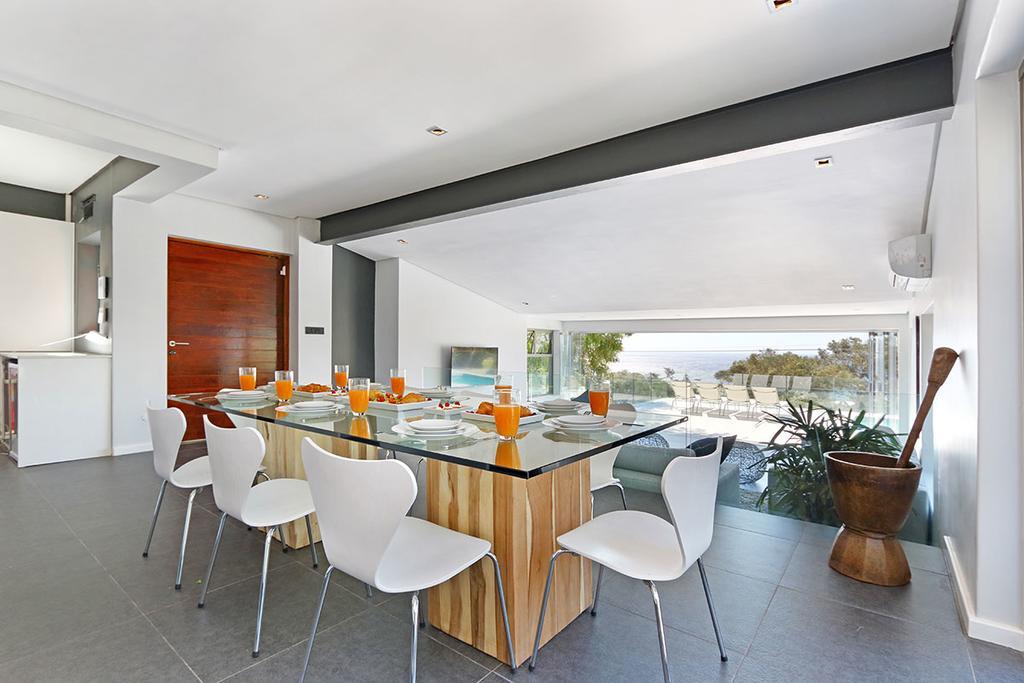 Valtameri By Totalstay Camps Bay Εξωτερικό φωτογραφία